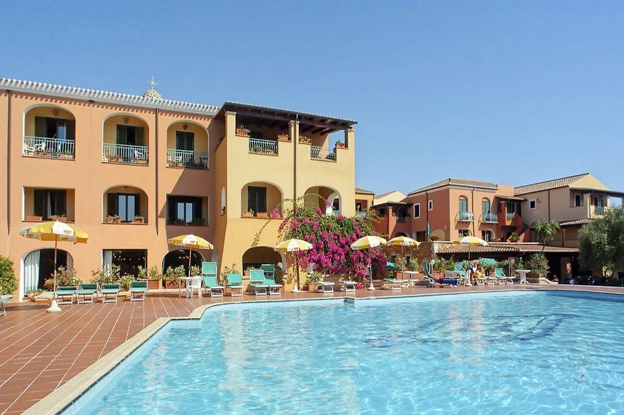 منتجع Nicolaus Club Torre Moresca أروسييْ
